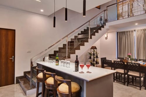 Horizon | 5-BHK Pet-friendly Retreat With Private Pool, Bar & Garden – 5 bedroom villa in Udaipur, Rajasthan