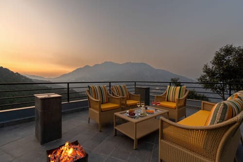 Villa Bluejay W/ Heated Pool
 – 3 bedroom villa in Kasauli, Himachal Pradesh