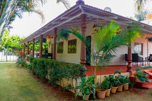 Eco Serenity | Pet-friendly Charming 2-BHK Villa With Lush Garden, Private Pool & Open Dining | Close to Nandi Hills – 2 bedroom villa in Bengaluru, Karnataka