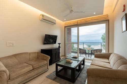 Opalite @ The Elmstone – 2 bedroom villa in Kasauli, Himachal Pradesh