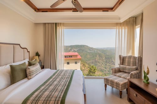 The Royce Daisy | Ultra-Luxe 4-BHK Villa With Private Pool, Jacuzzi, Steam Room & 360° Hill Views – 4 bedroom villa in Kasauli, Himachal Pradesh