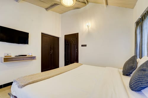 Cleft | 3-BHK With Garden, Picturesque Verandah & Balcony With Views – 3 bedroom villa in Ooty, Tamil Nadu