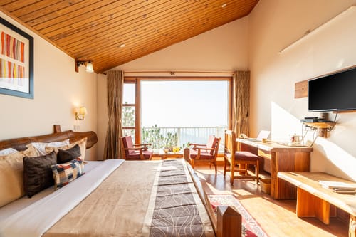 Firelight @ The Rustic Retreat – 2 bedroom villa in Kasauli, Himachal Pradesh