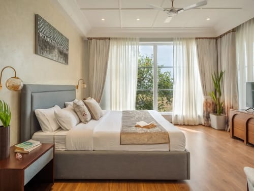 Suntuarios Casa Ivy | 4-BHK | Pvt Pool | Jacuzzi | Gazebo | Lift – 4 bedroom villa in North Goa, Goa