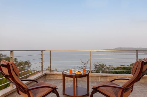 The Blue Horizon – 5 bedroom villa in Alibaug, Maharashtra