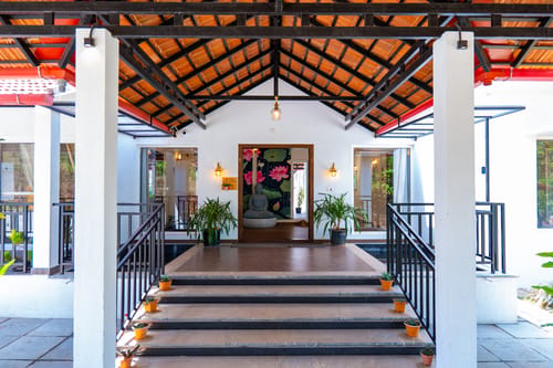 Tranquility | 5-BHK Pet-Friendly Villa With Pool, Jacuzzi, Terrace Sit Out and Garden Area – 5 bedroom villa in Coorg, Karnataka