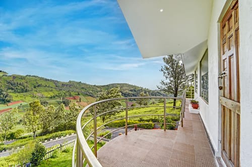 Cleft | 3-BHK With Garden, Picturesque Verandah & Balcony With Views – 3 bedroom villa in Ooty, Tamil Nadu