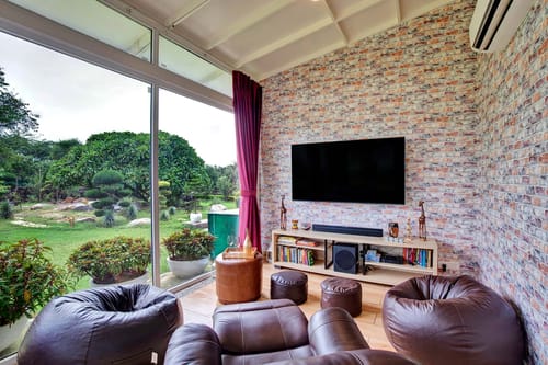 Idyllic Farmhouse - A Glasshouse w/ Outdoor Pool – 3 bedroom villa in Delhi-ncr, Haryana
