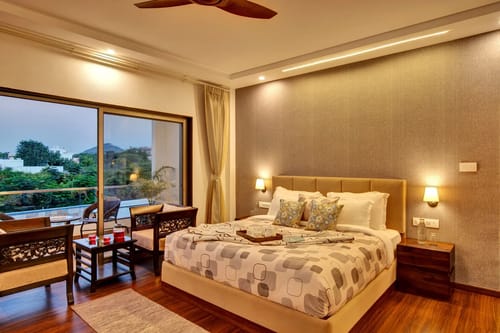 Horizon | 5-BHK Pet-friendly Retreat With Private Pool, Bar & Garden – 5 bedroom villa in Udaipur, Rajasthan