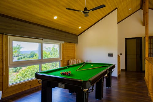 Esh Cottages Birch | Hillside 4-BHK Hideaway With Lush Garden, Common Pool, &  Gaming Zone – 4 bedroom villa in Palampur, Himachal Pradesh