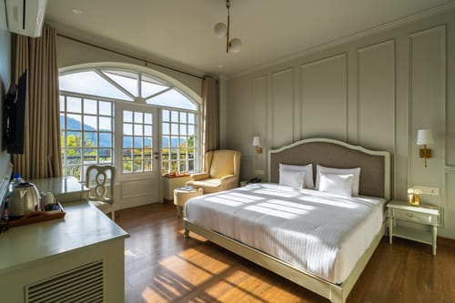 The Mansion - 8BHK – 8 bedroom villa in Kasauli, Himachal Pradesh
