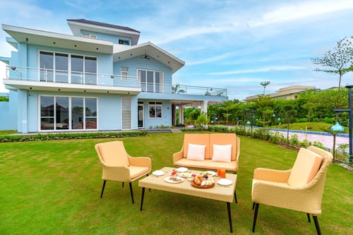 Serenity Farms w/ Pool – 5 bedroom villa in Delhi-ncr, Haryana