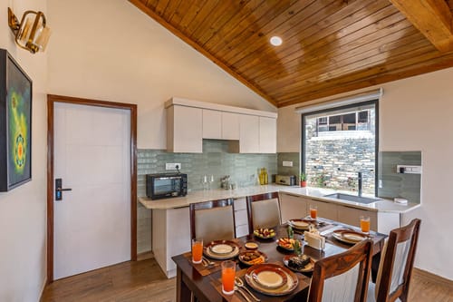 Calm @ Cujo’s Haus – 1 bedroom villa in Mukteshwar, Uttarakhand