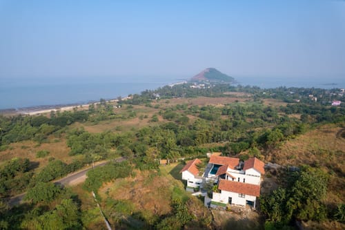 Ekan - A Sundowner – 4 bedroom villa in Alibaug, Maharashtra