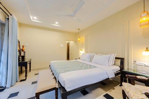 Casa Boa Vida | Luxe 4-BHK Villa Near Candolim Beach With Private Pool, Terrace & Bar – 4 bedroom villa in North Goa, Goa