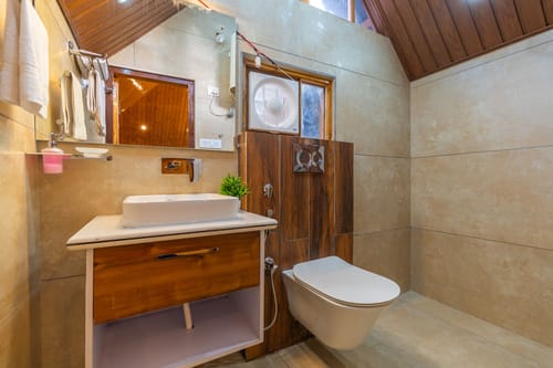 Rustic Loft 2 @ Wisteria Whispers – 2 bedroom villa in Tirthan Valley, Himachal Pradesh