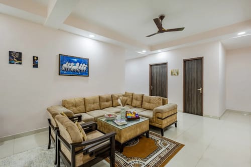 Ashirwad Farms | Pet-friendly 5-BHK Retreat With Private Pool & Garden – 5 bedroom villa in Delhi-ncr, Haryana