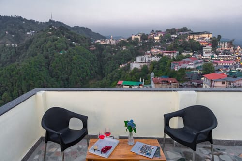 Snowdrop Glamps | Pet-Friendly Dome Cottage with a Common Terrace & 270° Mountain Views | Near Mall Road, Popular Cafés & Landmarks – 1 bedroom villa in Mussoorie, Uttarakhand