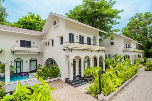 BellaVie | 3-BHK Villa With Private Pool & TV Lounge Area In A Gated Complex – 3 bedroom villa in North Goa, Goa