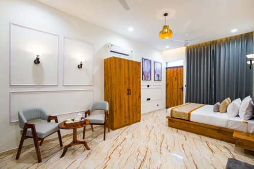 Parvam Retreat | Charming Pet-friendly 2-BHK Villa With Private Pool, Garden, Terrace & Aravali Hill Views – 2 bedroom villa in Udaipur, Rajasthan