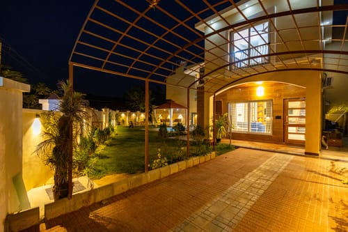 Casa llios | Country-Style 3-BHK Villa with Private pool, Gazebo and Landscaped Garden – 3 bedroom villa in Udaipur, Rajasthan