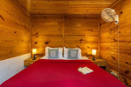 Breezy Banks – 6 bedroom villa in Tirthan Valley, Himachal Pradesh