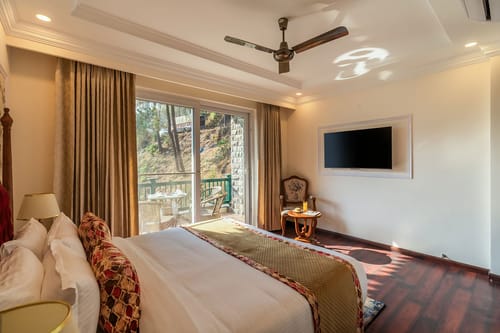 Cherry @ Villa Montierra W/Private Pool – 3 bedroom villa in Kasauli, Himachal Pradesh