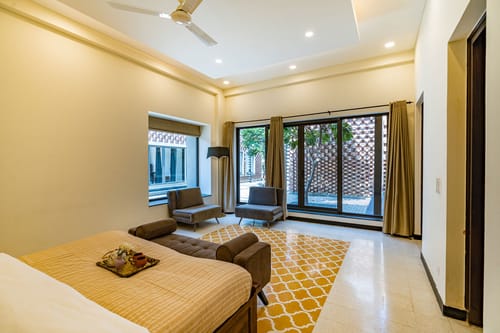 The Brick house w/ Outdoor Pool – 4 bedroom villa in Delhi-ncr, Delhi