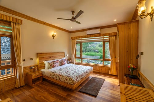 Amritalaya - Raison – 6 bedroom villa in Manali, Himachal Pradesh