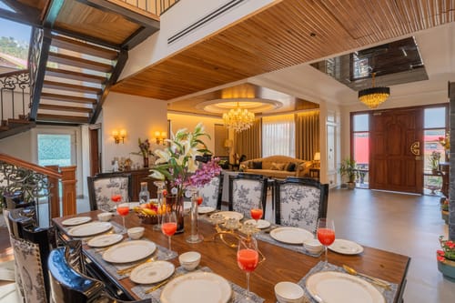 The Royce Daisy | Ultra-Luxe 4-BHK Villa With Private Pool, Jacuzzi, Steam Room & 360° Hill Views – 4 bedroom villa in Kasauli, Himachal Pradesh