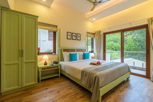 Villa Valerie | Pet-friendly 3-BHK Villa Near Popular Attractions With Pvt Pool & Bar – 3 bedroom villa in North Goa, Goa
