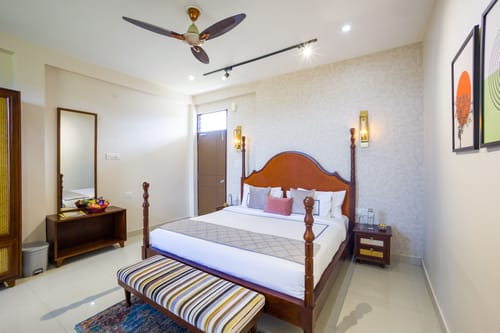 Esh Cottages Willow | Hillside 1-room Retreat With Lush Garden, Common Pool & Restaurant – 1 bedroom villa in Palampur, Himachal Pradesh