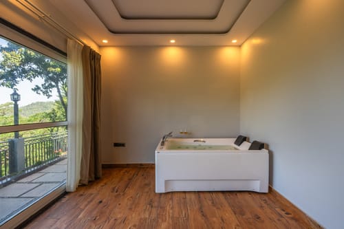 Crestwood Villa – 4 bedroom villa in Nainital, Uttarakhand