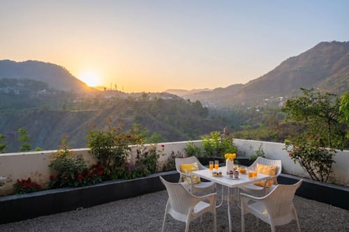The Himalayan Escapes – 3 bedroom villa in Bhimtal, Uttarakhand