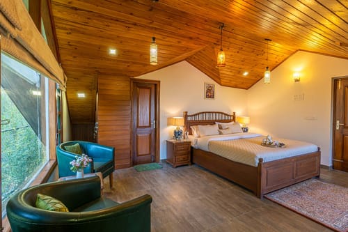 Floradale w/ Jacuzzi & Wood-Fire Pizza – 5 bedroom villa in Kasauli, Himachal Pradesh