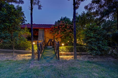 Fortezza | Pet-friendly 6-BHK Farmhouse With Private Pool, Gazebo & Lush Garden – 6 bedroom villa in Delhi-ncr, Haryana
