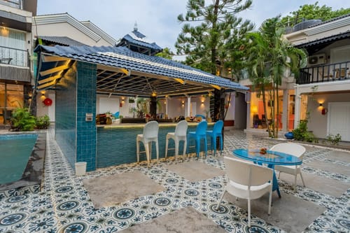 Emperor Ozran | 2-BHK Retreat With Balconies, Restaurant & Bar – 2 bedroom villa in North Goa, Goa