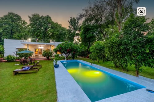 Daffodil | Pet-friendly 3-BHK Villa With Pvt Pool & Garden – 3 bedroom villa in Delhi-ncr, Delhi
