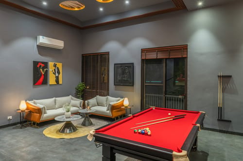 The Kasa w/ Infinity Pool & Home Theatre – 5 bedroom villa in Kasauli, Himachal Pradesh