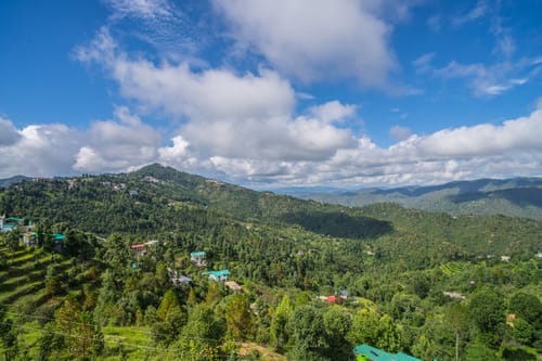 Trio’s Top | 1 Pet-friendly Room with Valley views, Garden & Balcony – 2 bedroom villa in Mukteshwar, Uttarakhand