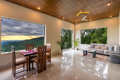 Cedar Haven - Nahan W/Outdoor Infinity Pool – 5 bedroom villa in Kasauli, Himachal Pradesh