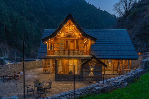Rustic Loft 1 @ Wisteria Whispers – 2 bedroom villa in Tirthan Valley, Himachal Pradesh