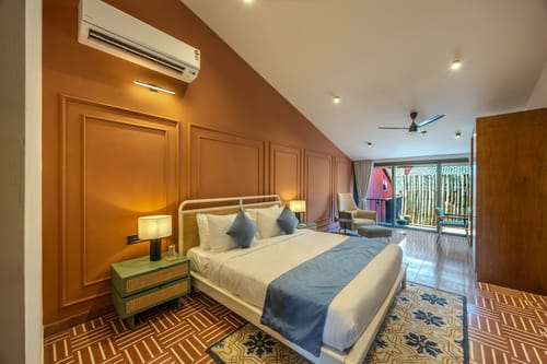 Serenica | 4-BHK Villa with Private Pool, Bar Lounge, Terrace Views, Lift & Peaceful Pilerne Location | Pet-friendly – 4 bedroom villa in North Goa, Goa