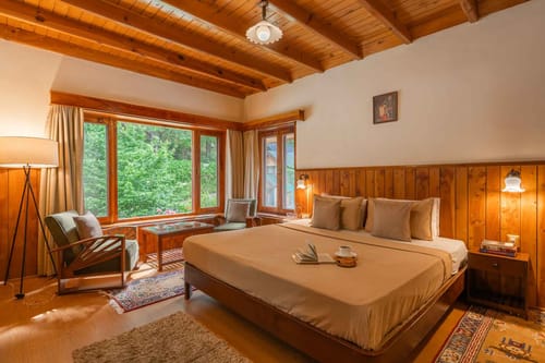 Retreat Cottages – 6 bedroom villa in Manali, Himachal Pradesh