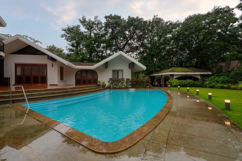 Gulmohar Gardens – 6 bedroom villa in Lonavala, Maharashtra