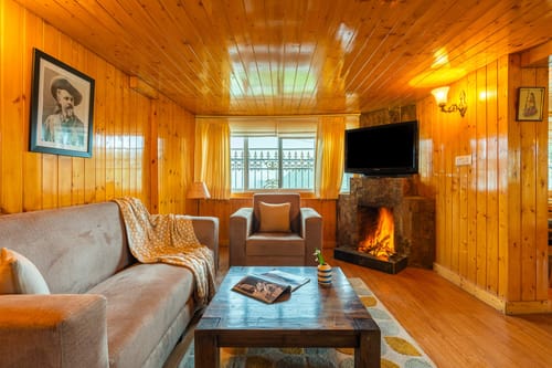 Chalet Rushli - Kanatal – 7 bedroom villa in Mussoorie, Uttarakhand