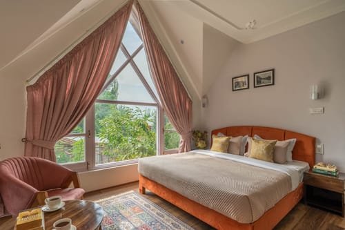 Emaarat Chalet – 10 bedroom villa in Srinagar, Jammu And kashmir