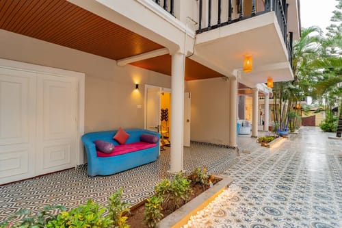 Emperor Ozran | 2-BHK Retreat With Balconies, Restaurant & Bar – 2 bedroom villa in North Goa, Goa