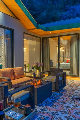 Thelma & Louise  W/ Outdoor Jacuzzi – 6 bedroom villa in Kasauli, Himachal Pradesh