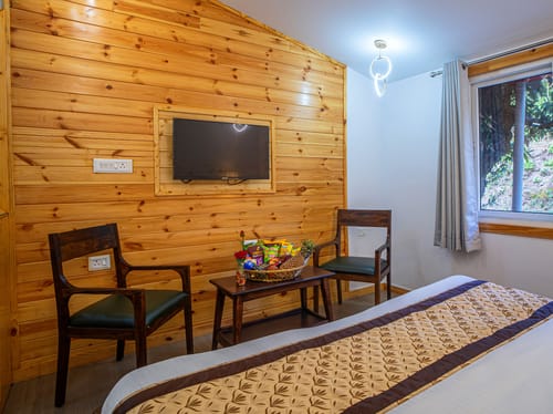 The Urban Escape Bliss | 1 Hillside Classic Room Near Chota Kailash Temple – 1 bedroom villa in Bhimtal, Uttarakhand